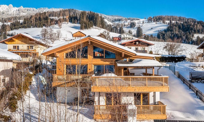 Muehlbach Am Hochkoenig Ski Chalet | Luxurious Alpine Chalet - 230 m2 - Mühlbach - 10P - Ski Amade! dog friendly!