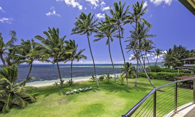 Mokuleia House | Luxurious Beach Front North Shore Home with Panoramic Ocean Views