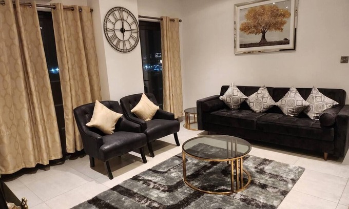 East Legon Apartment | Luxurious & Comfy Gem-5 Star Location-Pools, Gym!