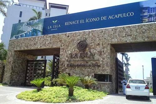 Puente del Mar Apartment | Luxurious First-Floor Apartment in Isla Residences