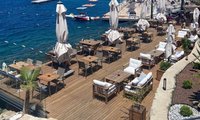 Yalikavak Apartment | Luxurious Flat with Private Beach and Hotel Facilities