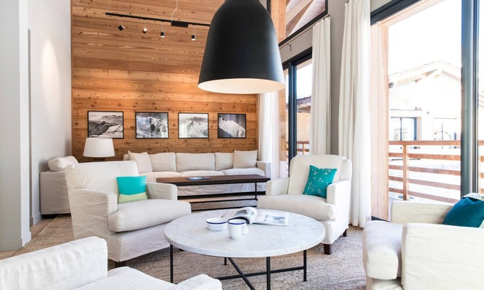 Chamonix-Mont-Blanc Apartment | Luxurious Apartment with Access to Spa