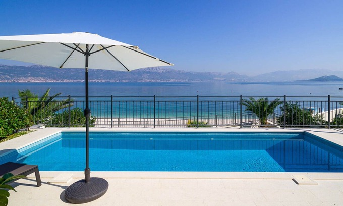 Slatine Villa | Luxurious modern villa Golden B with swimming pool - EOS-CROATIA