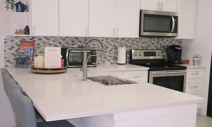 East Naples House | Luxurious Naples Retreat:Beaches,Family Friendly,USOP National Pickleball Center