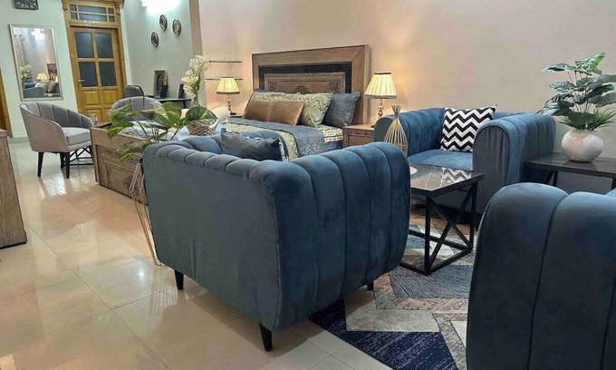 Islamabad House | Luxurious Resdence in Prime Location of E-11/4, Islamabad
