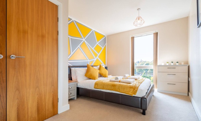 Birmingham Apartment | Luxurious, Spacious and Modern Living