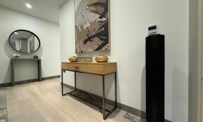 Reading City Centre Apartment | Luxurious Studio: Central Prime Reading Location