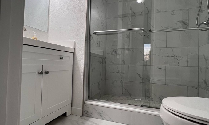 Clayton House | Luxurious Townhome Centrally Located in Denver