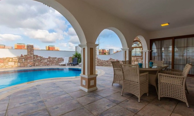 Kadriye Villa | Luxurious Villa with Private Pool in Antalya