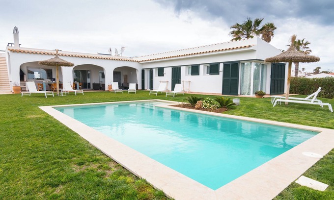 Binisafua Villa | Luxurious Villa "Binimigi" with Sea View, Terrace and Private Pool