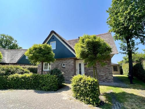 Sint Maartensvlotbrug House | Luxurious villa close to forest, beach & sea