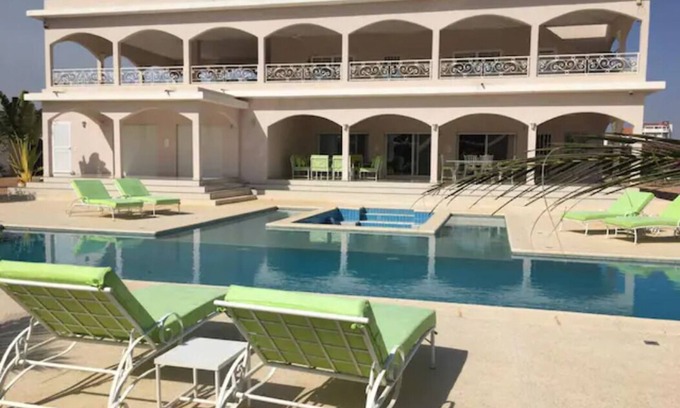 Saly Petite Cote Villa | Luxurious villa, very large pool, 3km from the beach. 6 mn from Saly,