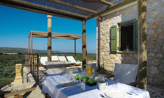 Kavallos Villa | Luxurious villas with sea view villa Myrtia
