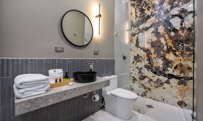 Popular Apartment | Luxury 12BR Penthouse Package right in Lleras Park