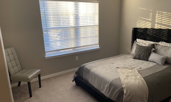 Newell Apartment | Luxury 1BR Apt Rental Unit