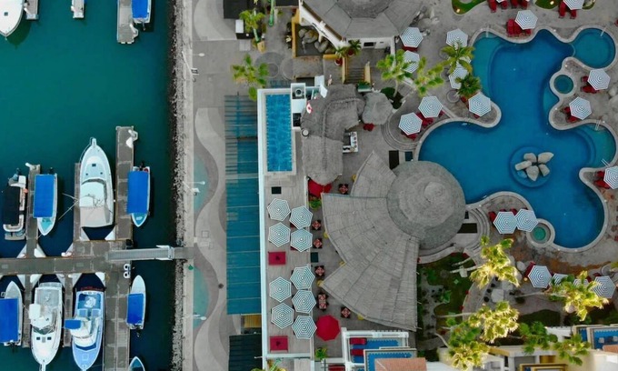 Marina Apartment | Luxury 1BR Suite at Cabo San Lucas