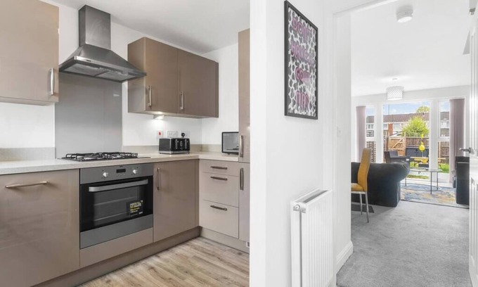 Gosforth House | Luxury 2 Bed House City Centre ✘ BBQ & GARDEN ☆ FAMILY FRIENDLY → FREE PARKING