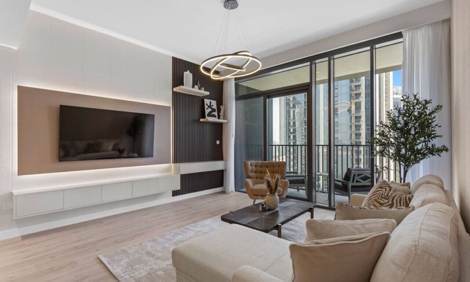 Dubai Apartment | Luxury 2 bedroom in Dubai Creek Harbour- Suiteable