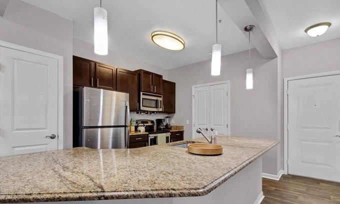 Ocoee Apartment | LUXURY 2BED 2BATH/ GATED/ RESORT STYLE/ POOL/ GYM/ FAST WI-FI