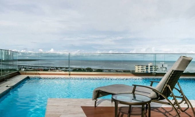 Tumba Vieja Apartment | Luxury 3 Bedroom Oceanview apt parkingandbalcony