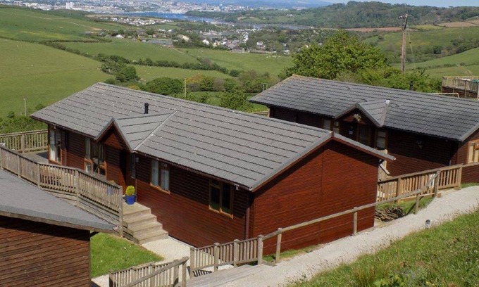 Saint John Cabin | Luxury 3 bedroom Scandinavian Lodge steps from Whitsand Bay beach