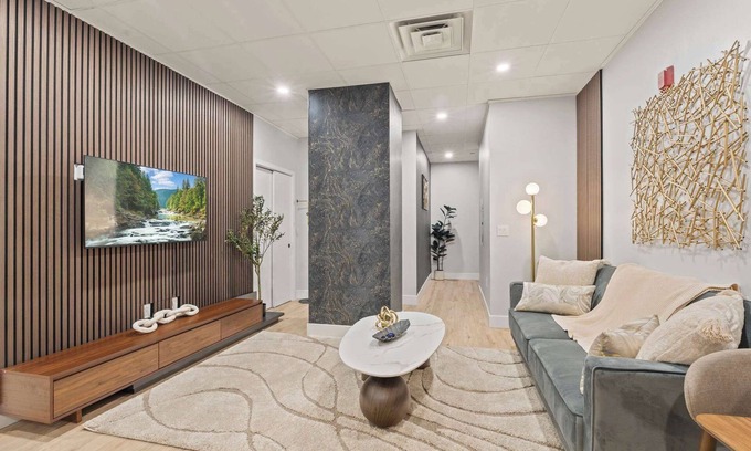 Center City Apartment | Luxury 3BD | Center City | 3 Beds | By JFK plaza