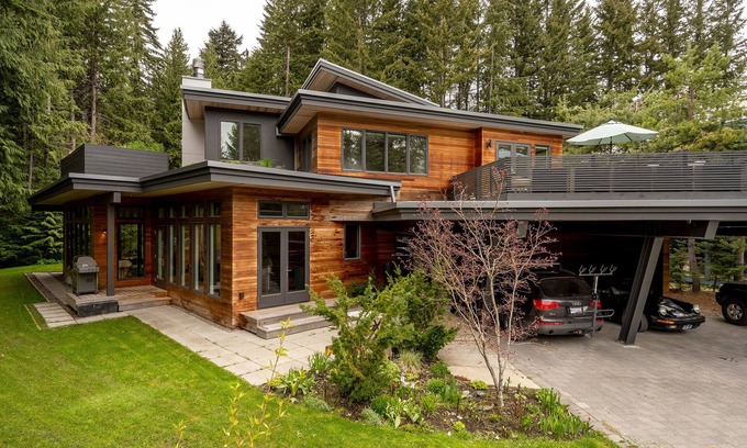 Whistler Cay Estates House | Luxury 4-bedroom home. Winter long-term available! 5 minutes from the lifts!
