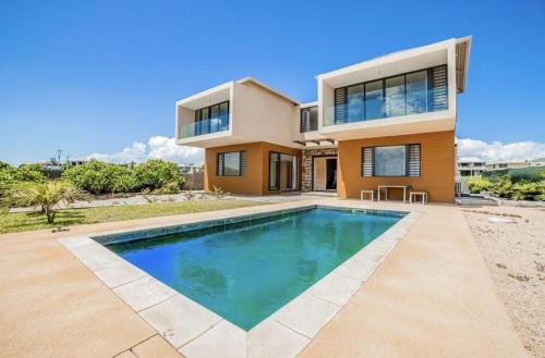 Flic-en-Flac Villa | Luxury 4-Bedroom Villa by Island Host