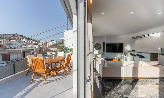 Athens City Centre Apartment | Luxury 4Bdrm Penthouse with Jacuzzi near Acropolis