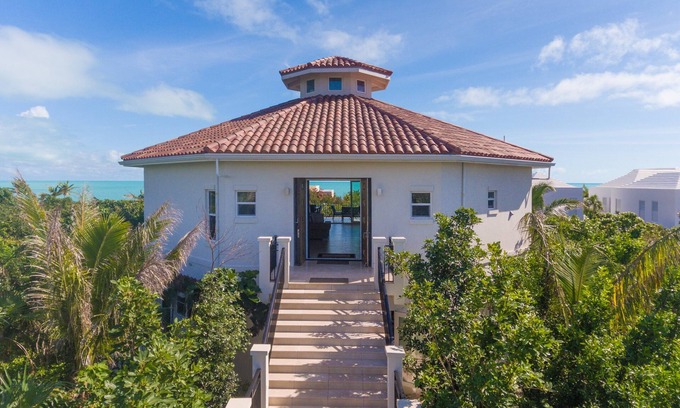 Long Bay Hills Villa | Luxury 4BR Caribbean Beach Front Villa w/Pool SUV - Karana 4BR Villa