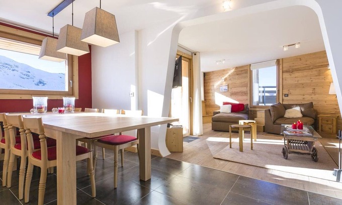 Avoriaz House | Luxury 5-room apartment for 10 pers. with pool and panoramic views