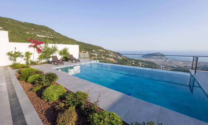 Alanya Villa | Luxury 5 Star Villa With Stunning Views, White Wings Villa 1002