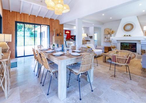 Piraillan Villa | Luxury 6BR Villa with Heated Pool, Playground, Garden
