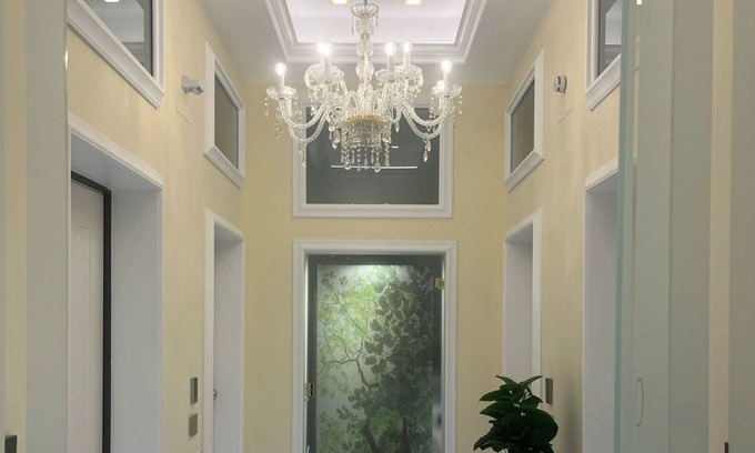 Taranto Apartment | Luxury Acclavio Apartments Silver with hot tub and balcony