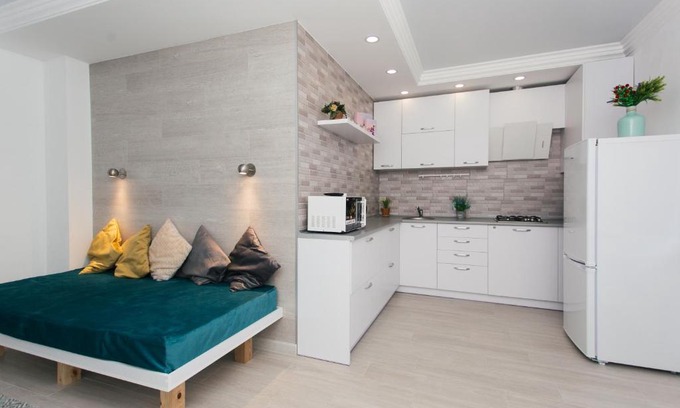 Zarichnyi District Apartment | Luxury apart-hotel New Building near Lavina