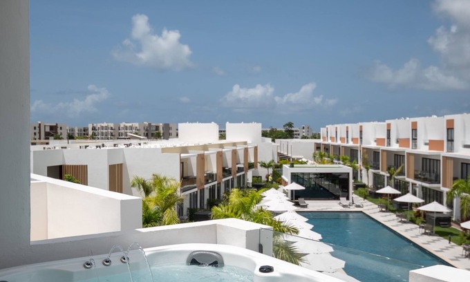 Punta Cana Apartment | Luxury apartment,3 minutes away from the beach,bar and rest and free electricity