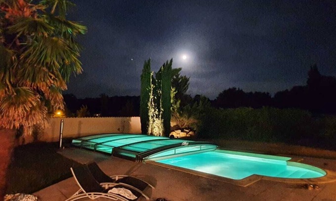 Heyrieux Apartment | Luxury apartment air-conditioning swimming pool spa sauna gym bikes ping pong