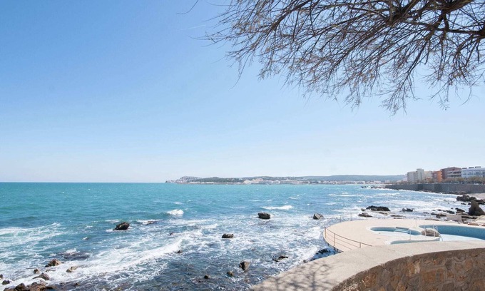 L'Escala Apartment | Luxury Apartment in L'Escala Catalonia with Beach nearby