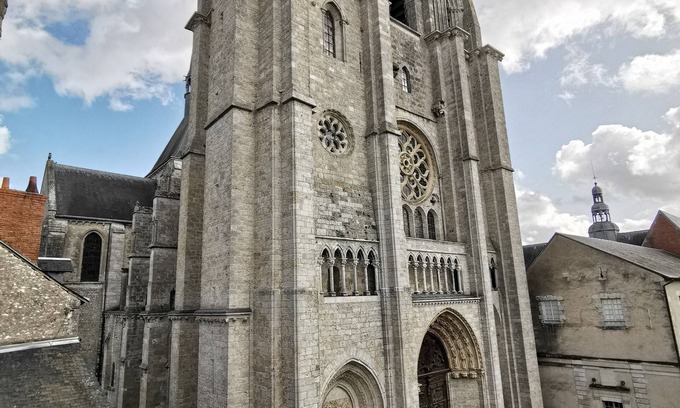 Blois Apartment | Luxury apartment in the center of Blois near the castle and the Loire