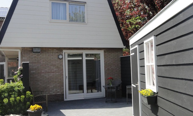 Domburg Apartment | Luxury apartment in the center of Domburg, 300 m. from the beach/sea