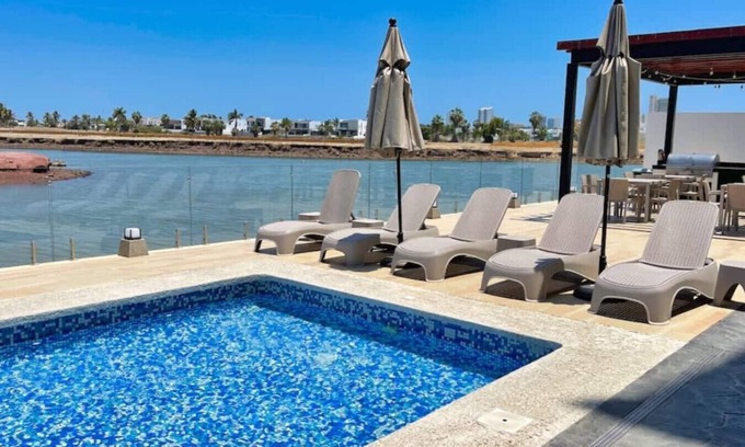 Marina Mazatlan Apartment | Luxury apartment with pool, spectacular views