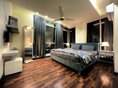 Blue Area Apartment | Luxury Apartment with Panoramic City Views