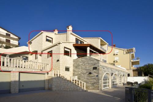 Tice Apartment | Luxury apt w shared pool 3 balconies and terrace