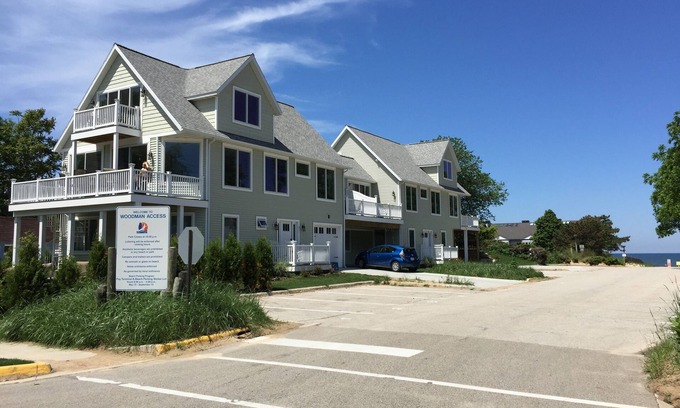 South Haven House | Luxury Beach Homes At Woodman Beach- NEW PRIVATE HEATED POOL-LAKE VIEWS-SLEEP 32