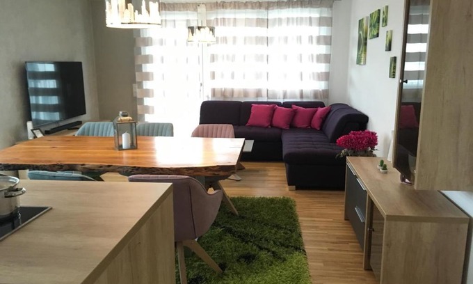 Favoriten Apartment | Luxury Belvedere View New Apartment