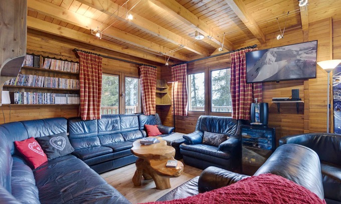 La Rosiere Ski Chalet | Luxury Chalet with Jacuzzi & Hammam - 14 Guests, La Rosière - 195m²