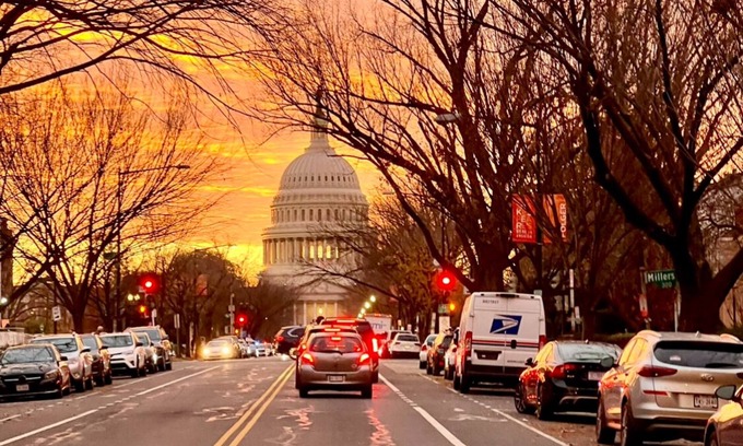 Capitol Hill House | Luxury Capitol Hill Home steps from US Capitol. 4BR 4.5 Bath Patio and Deck