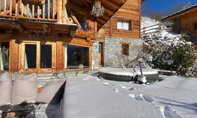 Montvalezan Ski Chalet | Luxury Chalet La Rosiere 200 m2 5*, 5Ch, 4Sdb, 10 pers
