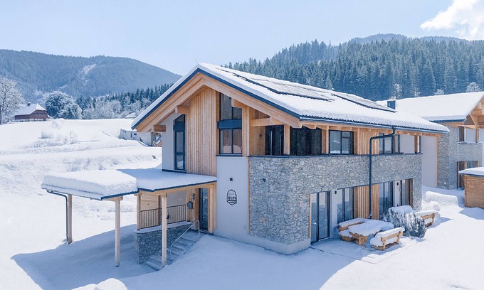 Sankt Lambrecht House | Luxury chalet Alpenglück with sauna at ski slope