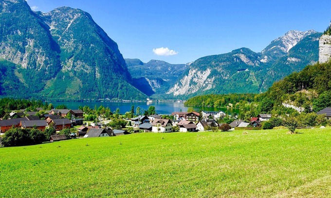 Obertraun House | Luxury Chalet in Obertraun With Pool
